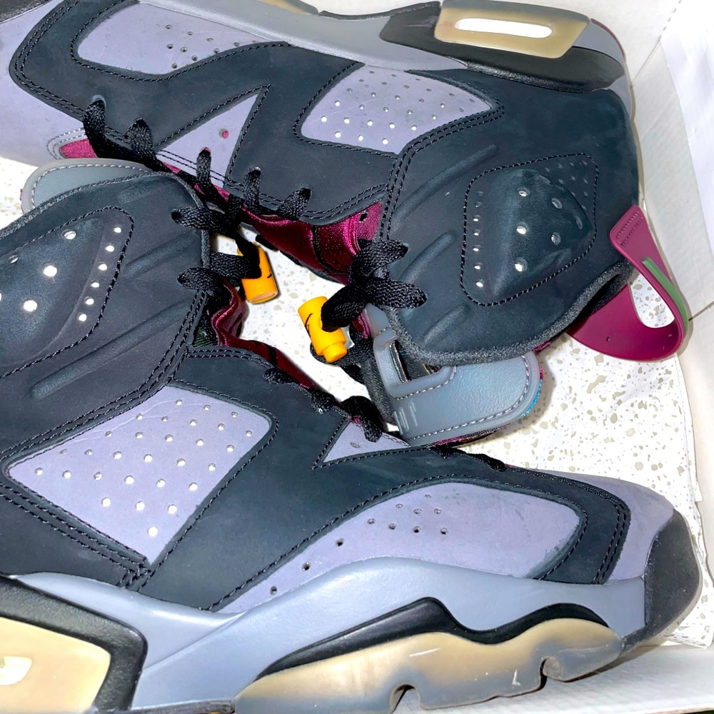 Jordan 6 Bordeaux black and gray in a size 9 all on decent condition